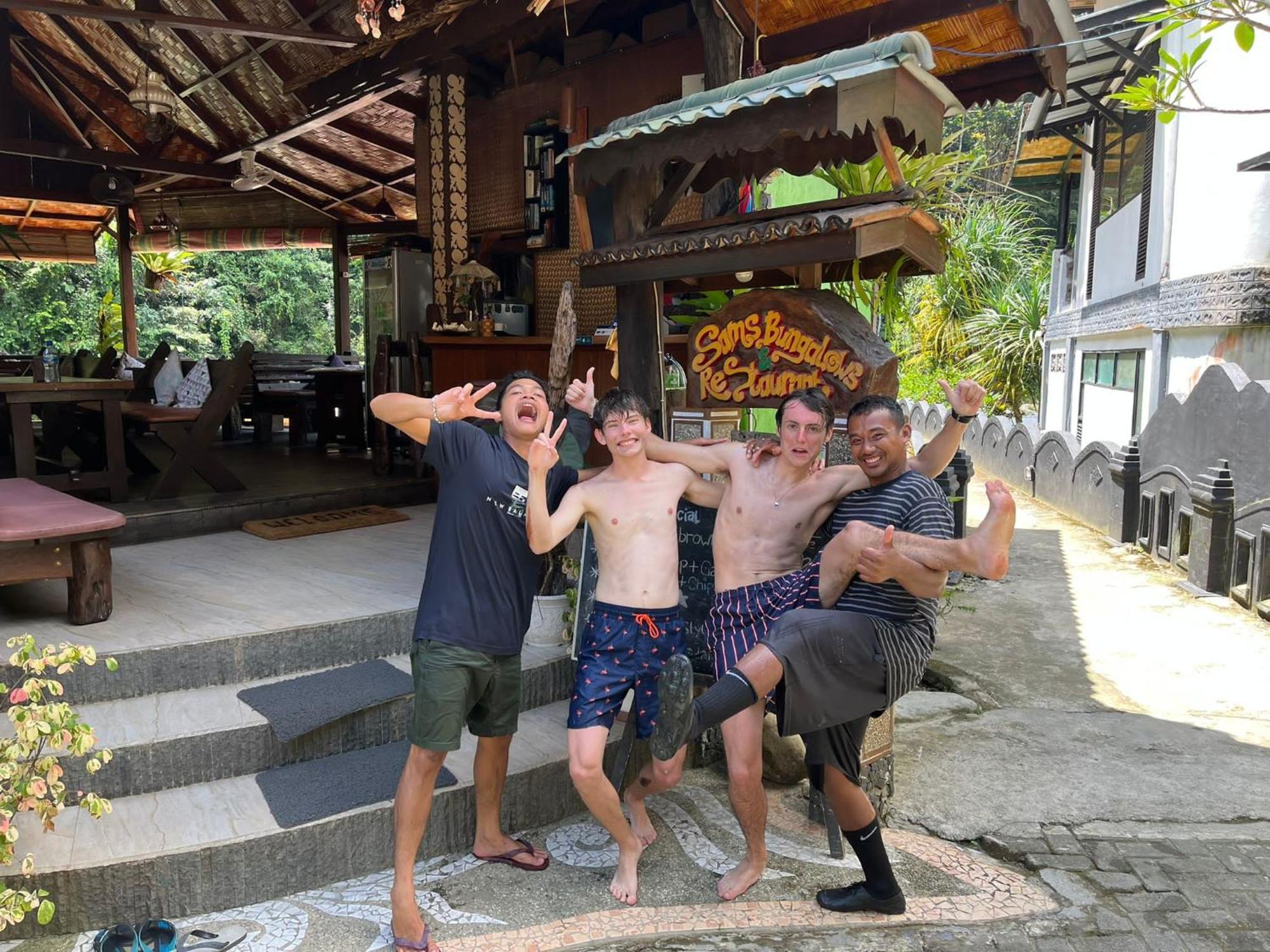 Sam'S Bungalows And Treks บูกิตลาวัง ภายนอก รูปภาพ