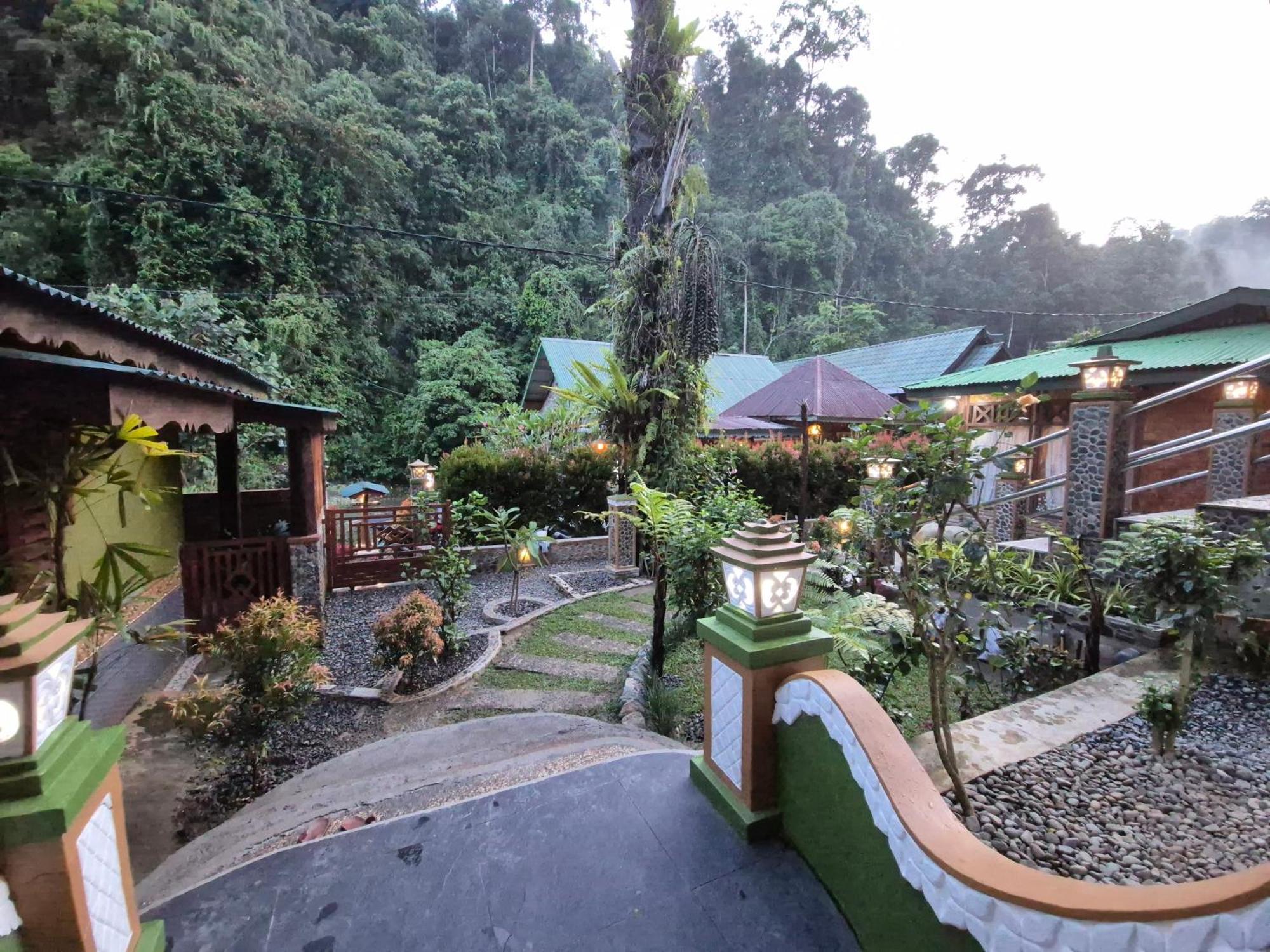 Sam'S Bungalows And Treks บูกิตลาวัง ภายนอก รูปภาพ